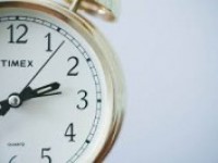 “In time”, “on time”: difference